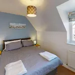 Anchor Down, The Bay, 2 Bedrooms, Patio, Free Parking, 2 Small Or 1 Medium Dog Welcome *
