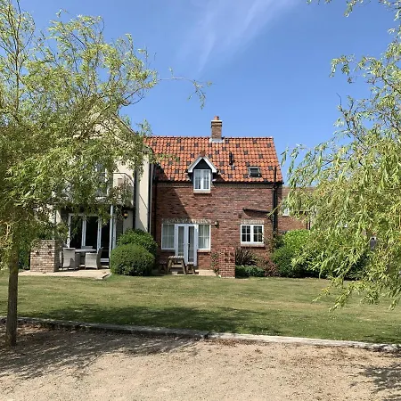 Anchor Down, The Bay, 2 Bedrooms, Patio, Free Parking, 2 Small Or 1 Medium Dog Welcome Vakantiehuis