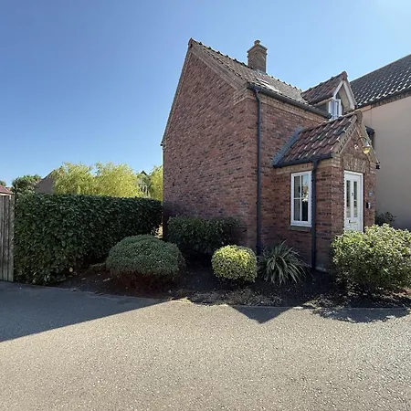Vakantiehuis Anchor Down, The Bay, 2 Bedrooms, Patio, Free Parking, 2 Small Or 1 Medium Dog Welcome *